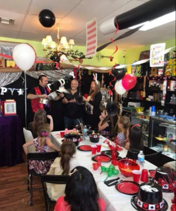 south florida magician birthday party for hire Magic shows and parties (1)